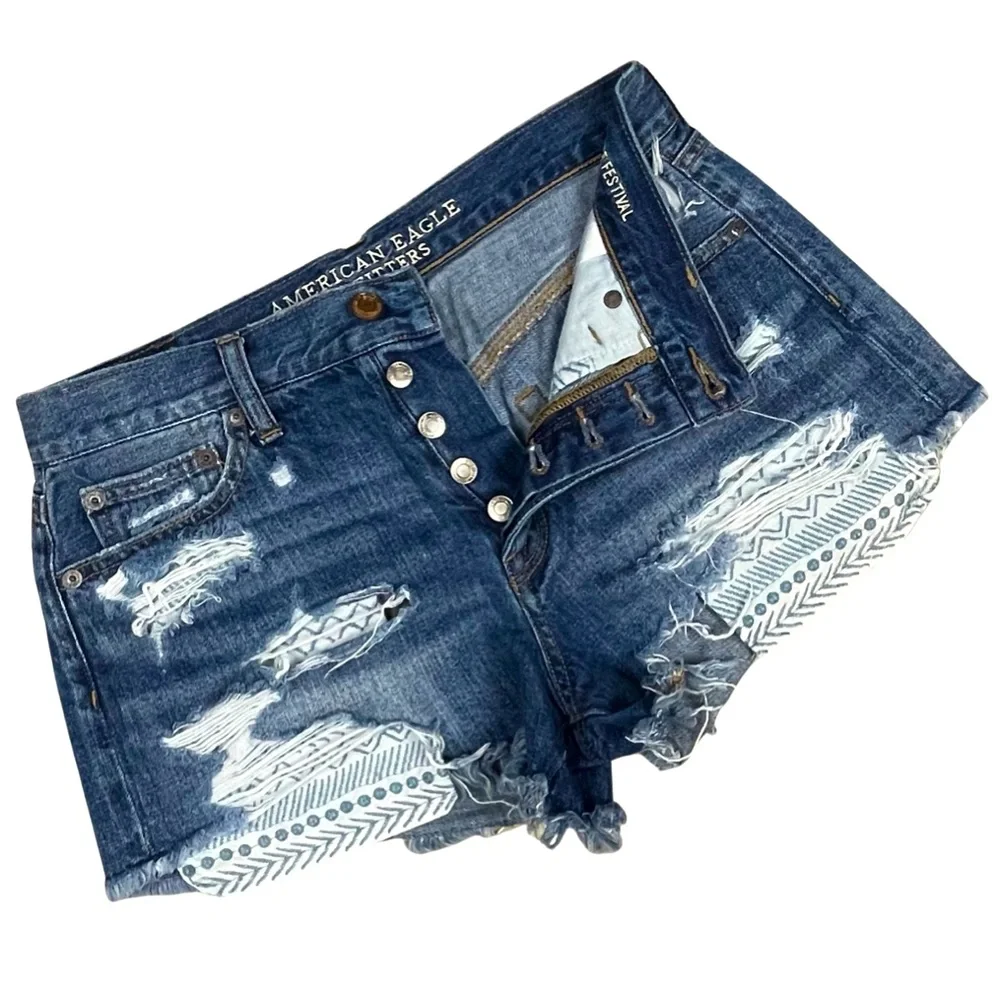 American Eagle Festival High Rise Embroidered Shorts Distressed - Picture 1 of 7